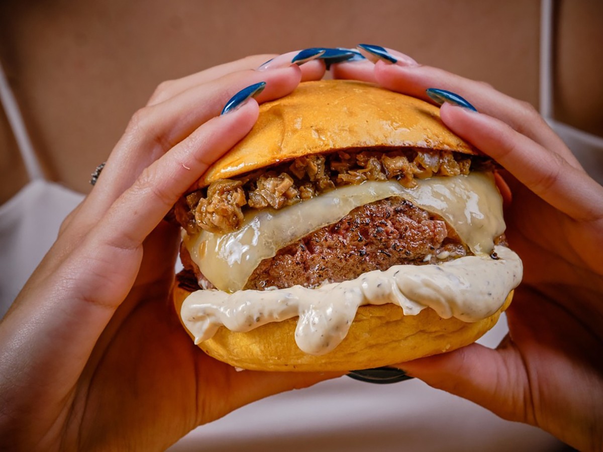 La Mike Palmer de Golden Grill Wild Wild Burger, en Puerto Real. Foto: G.S.