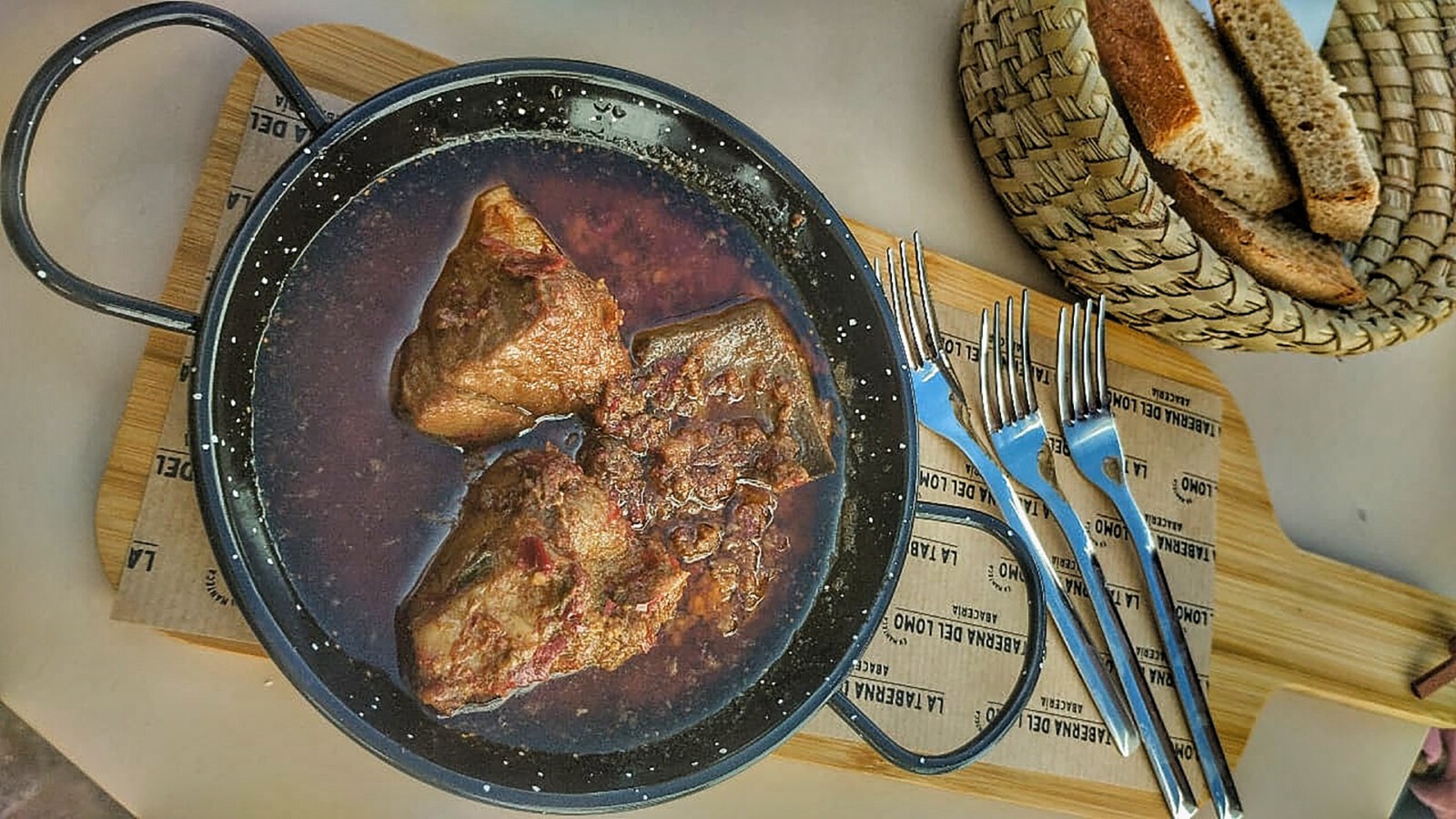 El tradicional almuerzo campero vejeriego. Foto: Benjamín Colsa