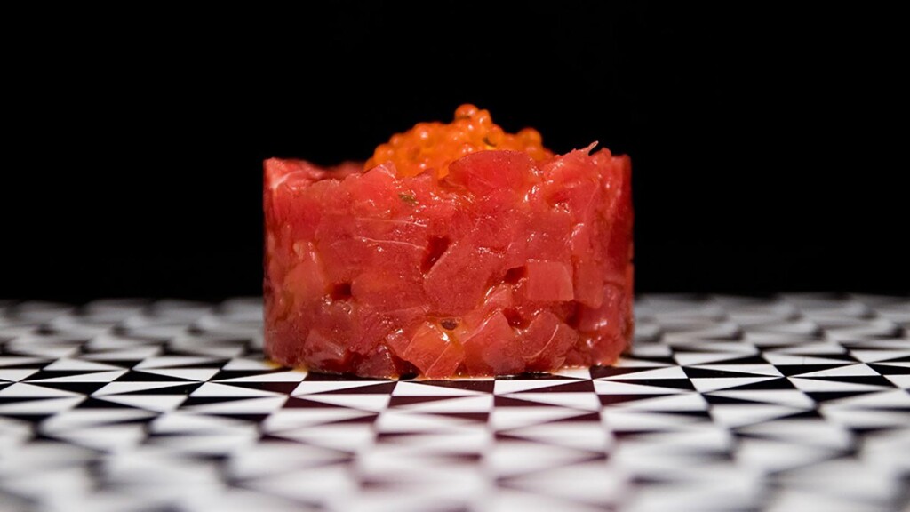 El tartar de atún de Antonio. Foto: Rubén Gil
