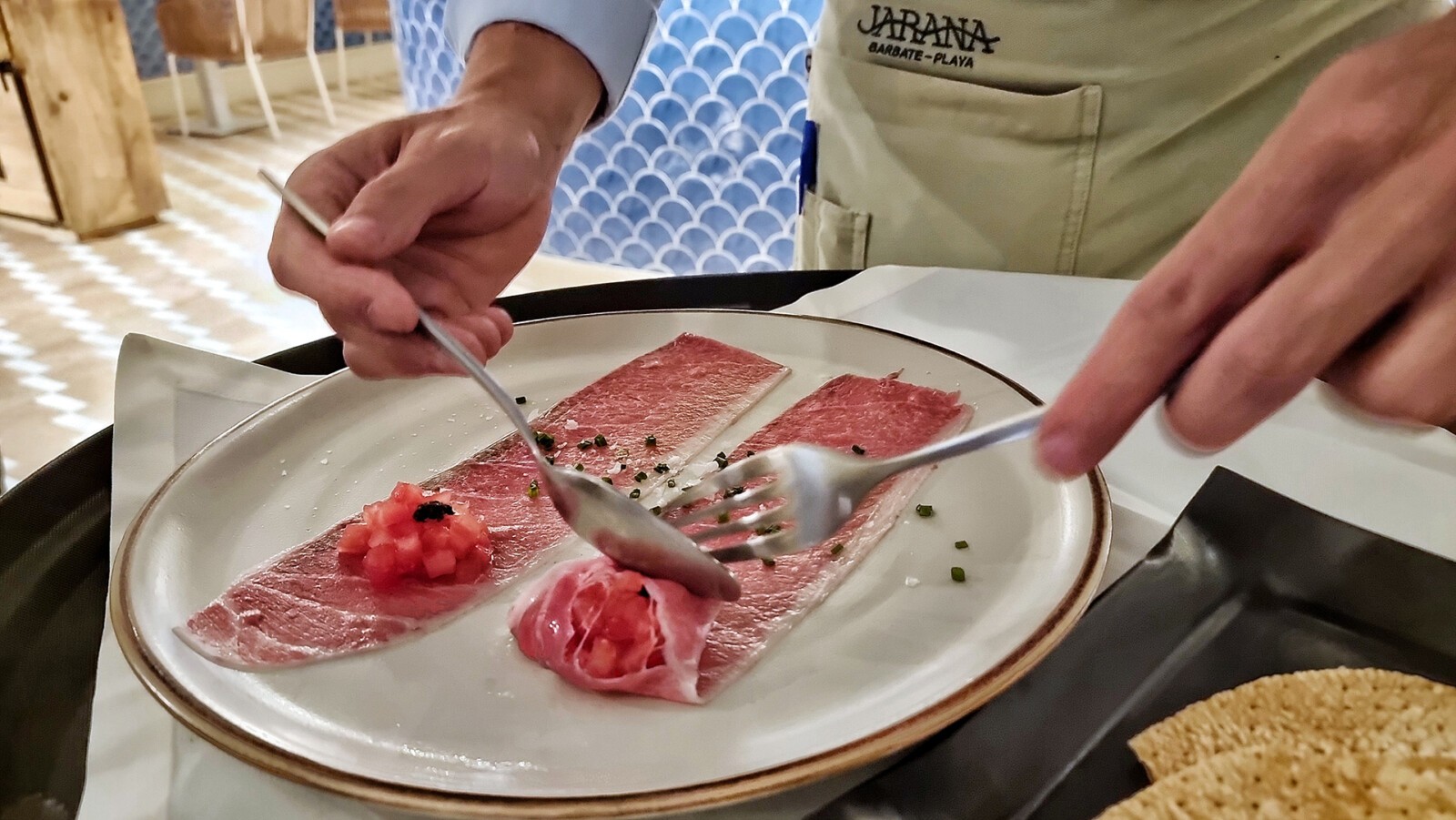 Carpaccio de ventresca. Foto: Salva Moreno