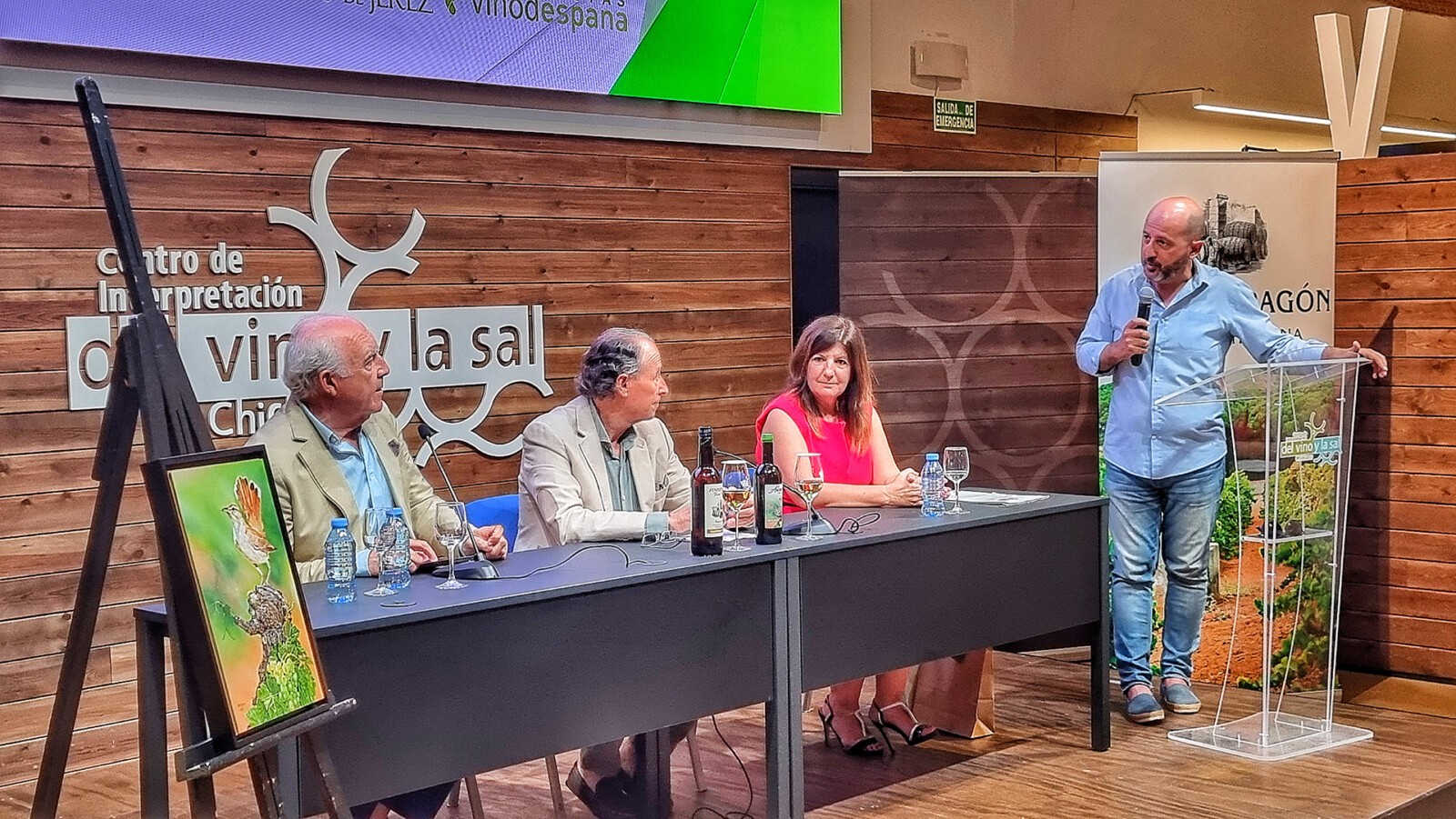 Un momento de la presentación de los vinos de la Bodega Manuel Aragón. Foto: Salva Moreno