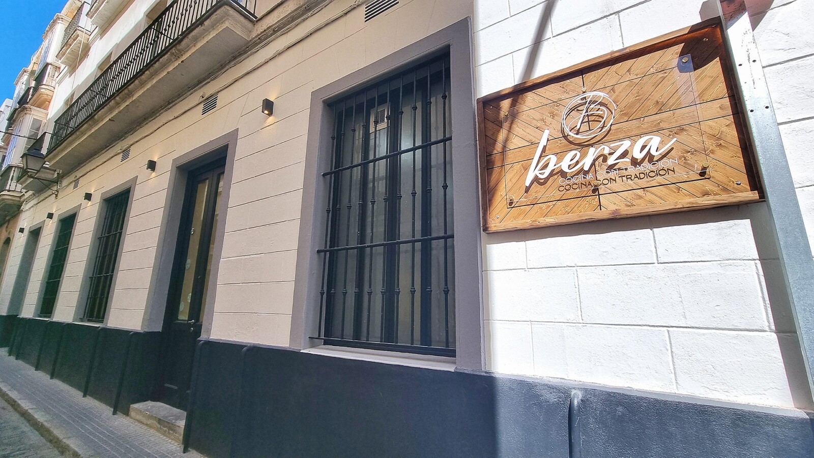 Berza, en la calle Veedor de Cádiz. Foto: Salva Moreno