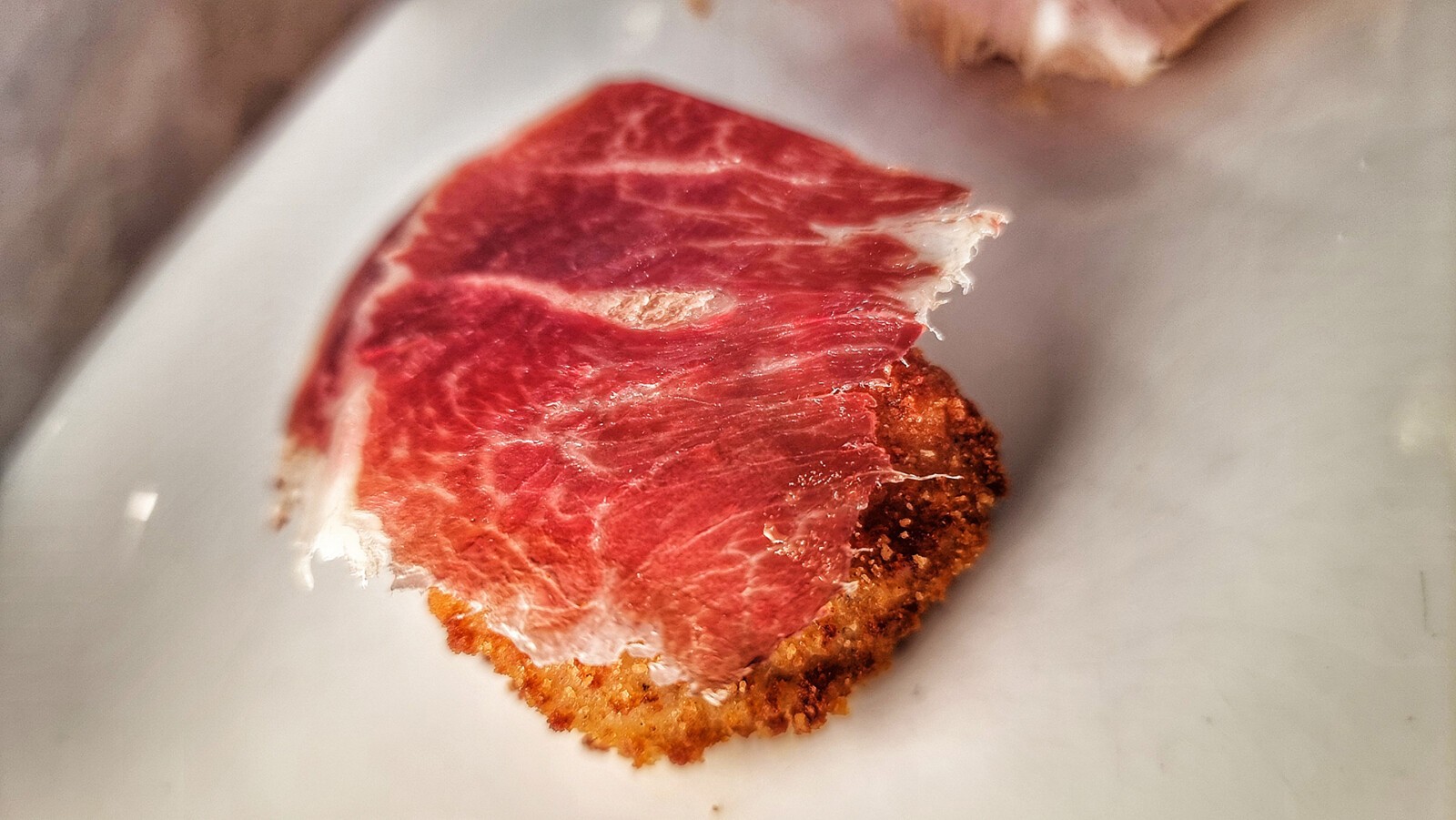 La croqueta de jamón. Foto: Salva Moreno