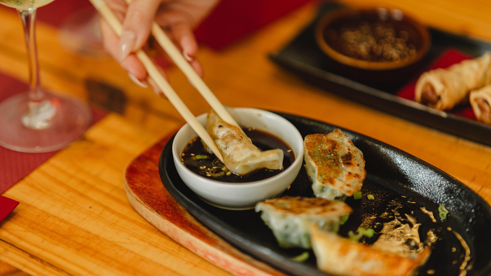 La comida asiática es la especialidad en Dhoma Restaurante. Foto: Coco para dos