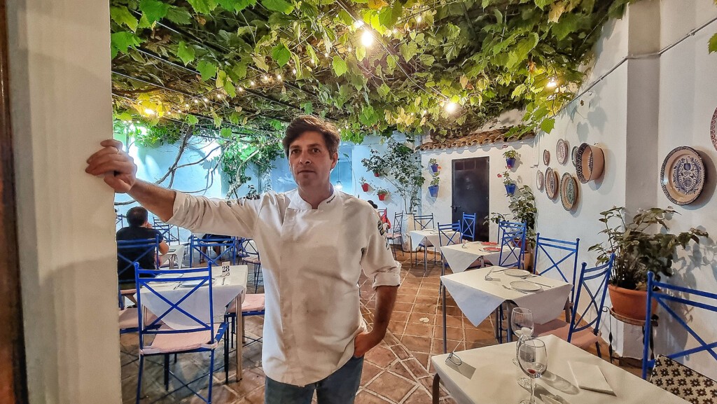 Diego Guerrero es el cocinero del Patio San Diego. Foto: Salva Moreno