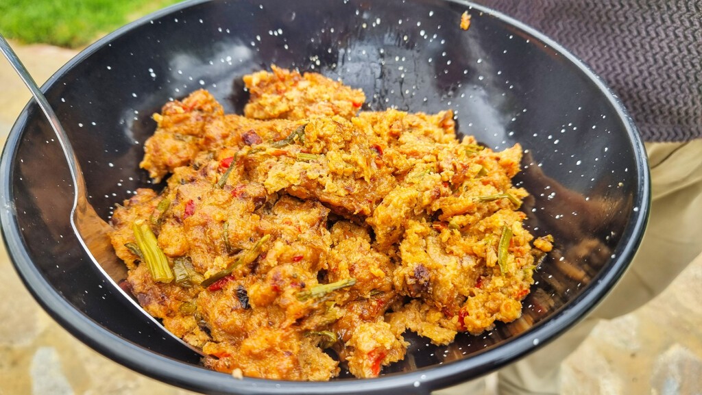 La sopa hervía, uno de los platos servidos en una de las visitas. Foto: Salva Moreno