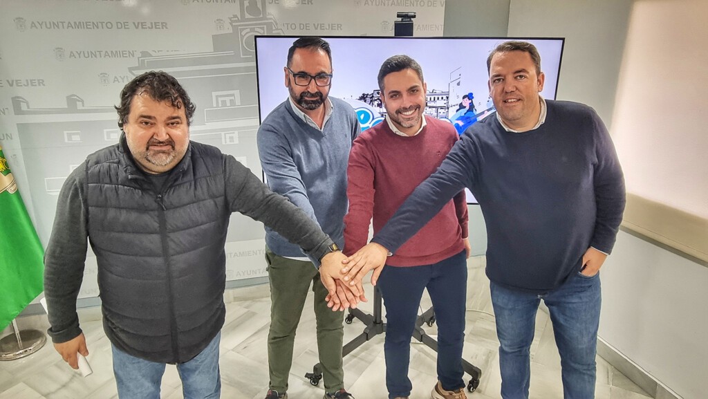 De izquierda a derecha, Francisco Javier González, Alberto Reyes, Antonio González y Juan Francisco Melero, en la presentación del Gastro Music Festival de Vejer. Foto: Salva Moreno