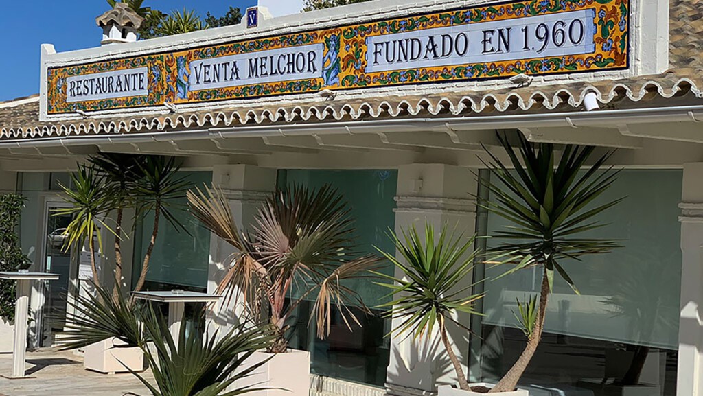 8-M: No te pierdas estos restaurantes de la provincia de Cádiz con mujeres al mando de los fogones 17 La Venta Melchor, en El Colorao (Conil). Foto: Cedida