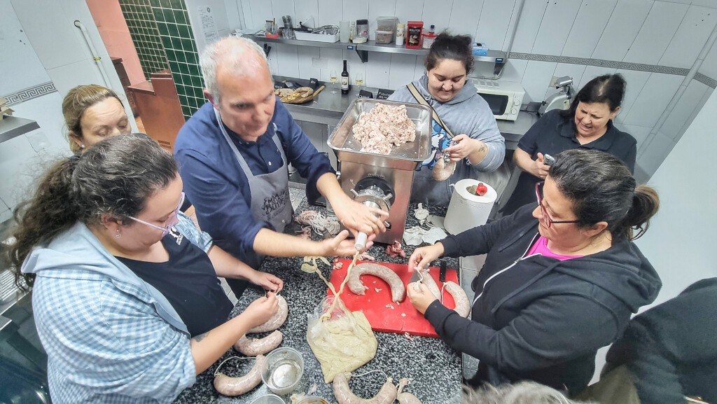 El grupo, en un momento de la clase magistral. Foto: Salva Moreno