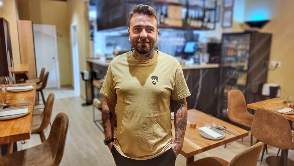 Borja de la Cruz, cocinero y propietario de El Madrileño. Foto: Salva Moreno