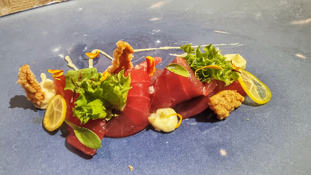 Sashimi con leche de tigre. Foto: Salva Moreno