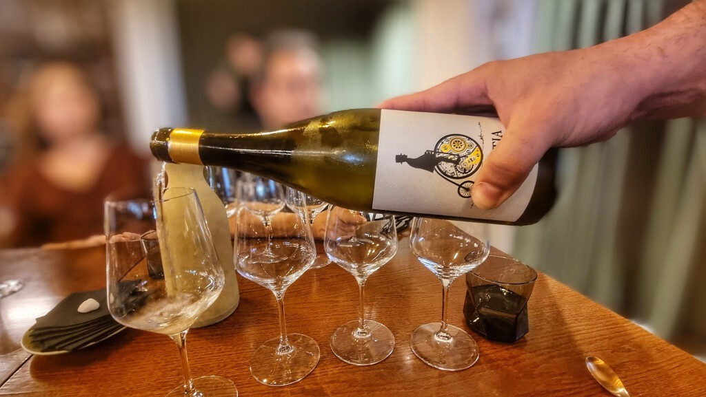 El Sapientia, primero de los vinos catados. Foto: Salva Moreno