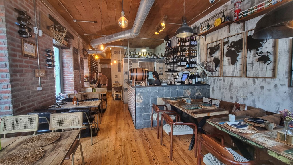 Interior de Taberna Almarcén. Foto: Salva Moreno