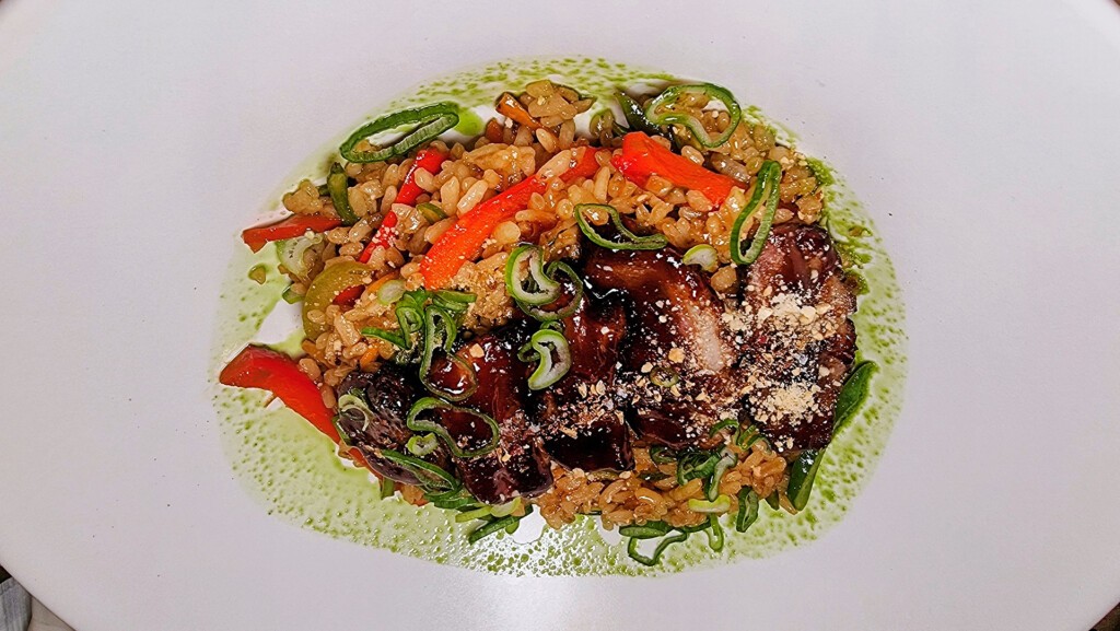 Arroz frito en wok con pato al hoisin. Foto: Salva Moreno