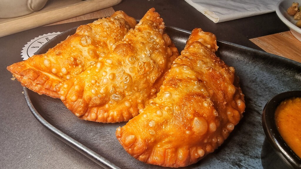 Las empanadillas caseras de pollo. Foto: Salva Moreno