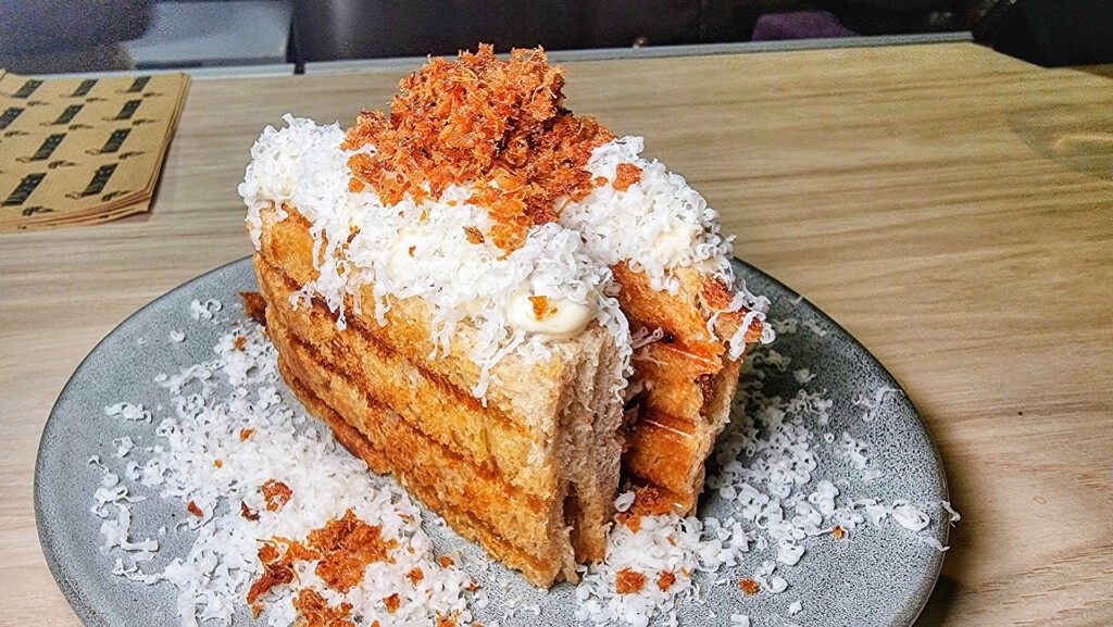 Bikini de chicharrones y queso. Foto: Salva Moreno