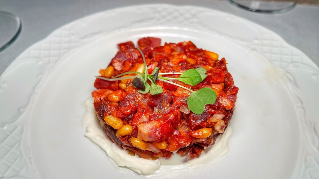 Tartar de chorizo. Foto: Salva Moreno