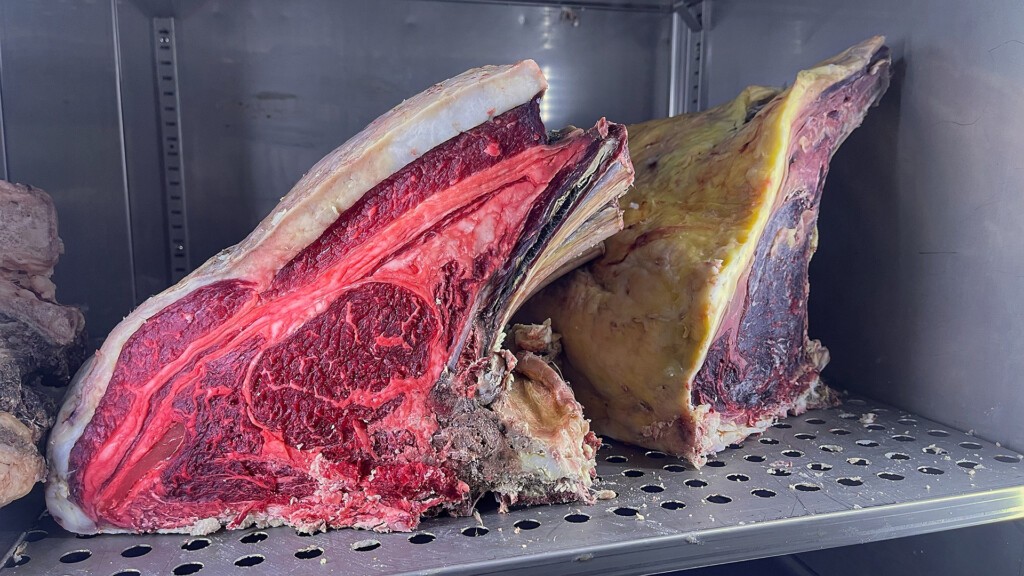 Algunas de las carnes del restaurante. Foto: Salva Moreno