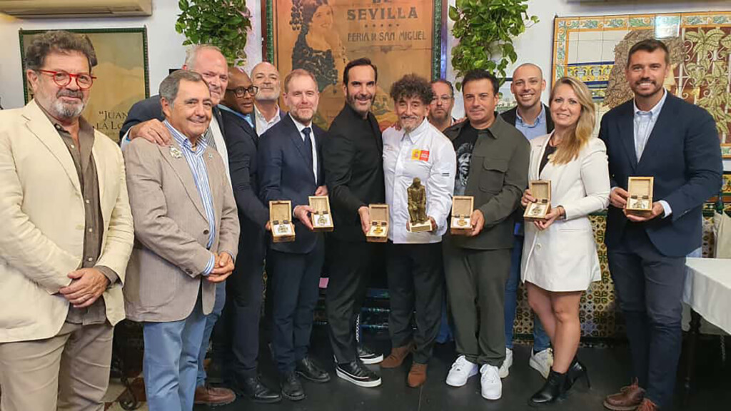 Los premiados en la Venta de Vargas. Foto: Cedida