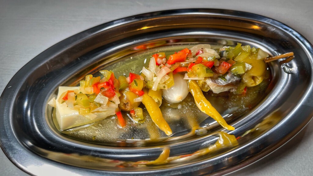 Una de las gildas, esta con queso payoyo. Foto: Salva Moreno