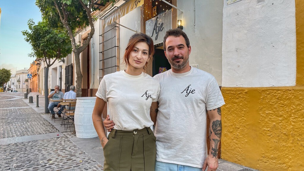 Los propietarios de Áje, en la calle Ramón de Cala, 8. Foto: Salva Moreno