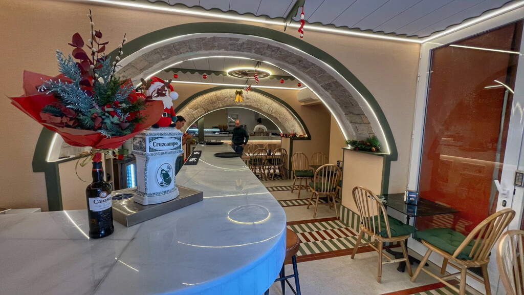 Interior de Barra Luque, Foto: Salva Moreno