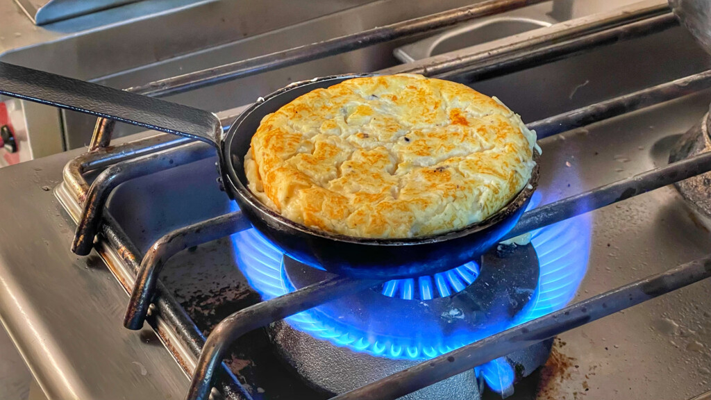 La tortilla de patata trufada. Foto: Salva Moreno
