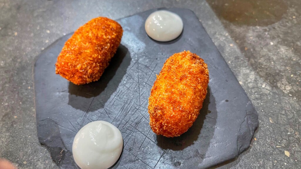 Croquetas de La Candela, en Cádiz. Foto: Salva Moreno
