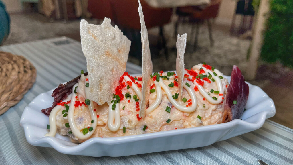 Ensaladilla de cecina. Foto: Salva Moreno