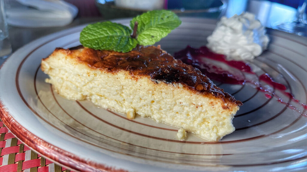 La tarta de queso, uno de los postres. Foto: Salva Moreno