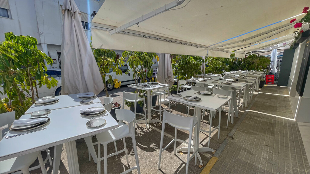 La nueva terraza exterior de La Fresquita de Perea. Foto: Salva Moreno