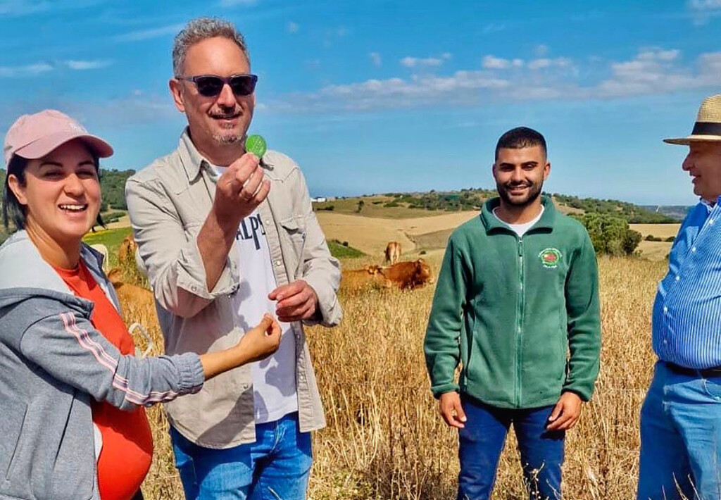 Visita de la Asociación Andalucía está de Lujo a Cárnicas Hermanos Mongar. Foto: Cedida