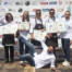 Los ganadores, con el organizador, Antonio Orozco, y Rocío Fernández. Foto: Luna