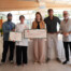 La ganadora del X Cocina con Esencia, con el jurado. Foto: Cedida