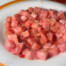 El tartar de ventresca toro en La Taberna de Zahara. Foto: Salva Moreno