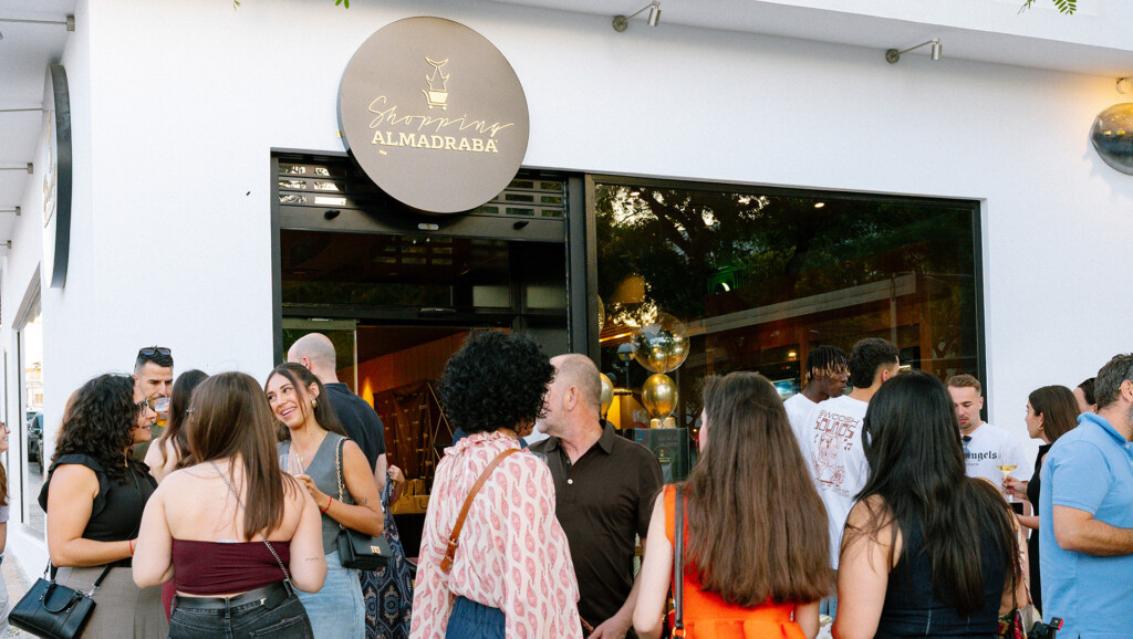 Ambiente el día de la inauguración. Foto: Petaca Chico
