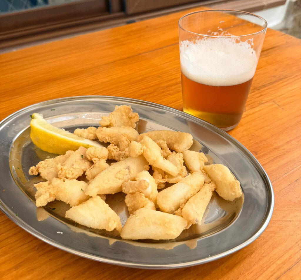En Garum no falta el pescado frito. Foto: Cedida