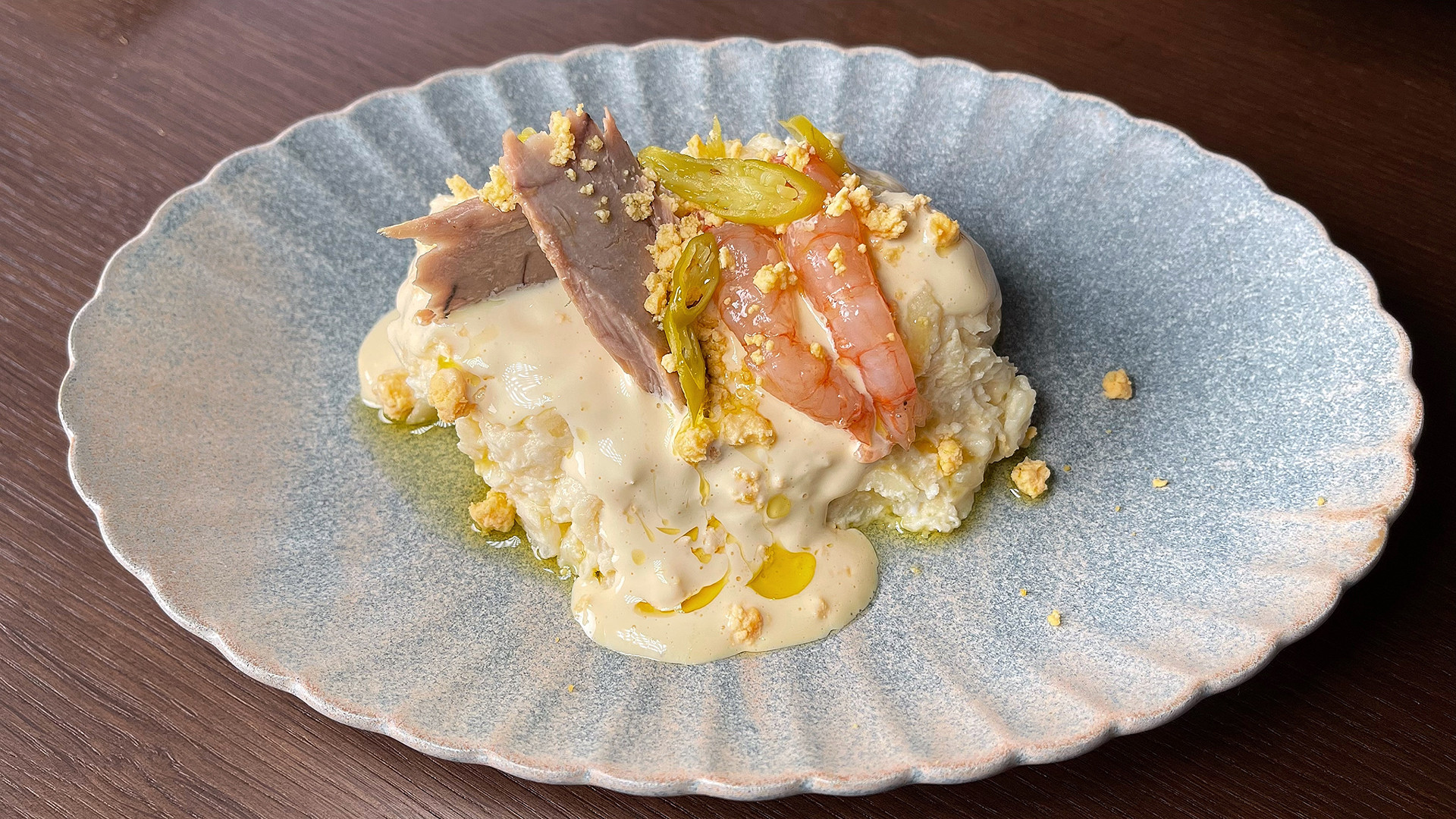 Ensaladilla de gambas rojas y atún. Foto: Salva Moreno