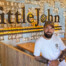 Juan Ruiz, el alma de Little John Burger & Things, en Rota. Foto: Salva Moreno
