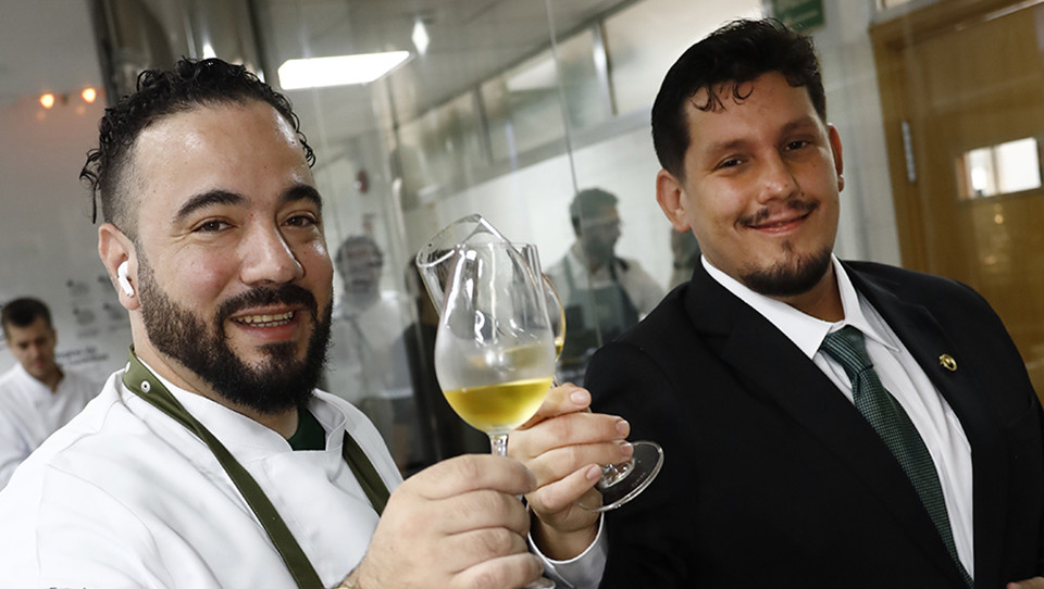 El restaurante René (Málaga) representará a España en la XII Copa Jerez 3 La pareja vencedora. Foto: Cedida
