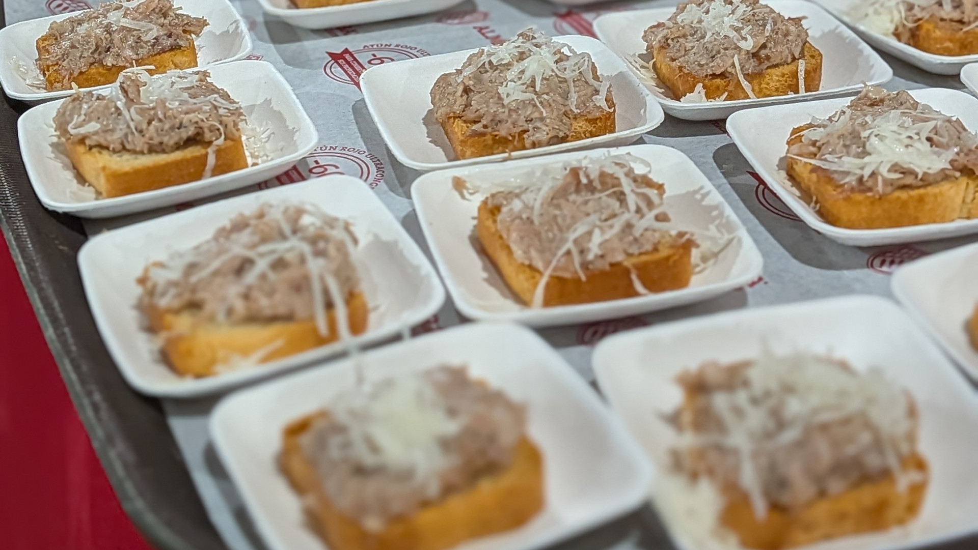 Tras el ronqueo se degustaron algunos platos. Foto: Salva Moreno